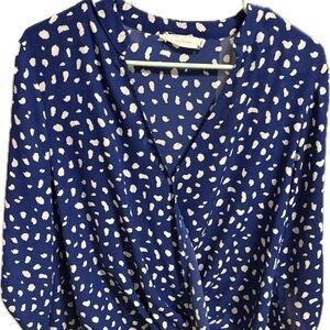 All in Favor Navy Blue and White Printed V-Neck Blouse